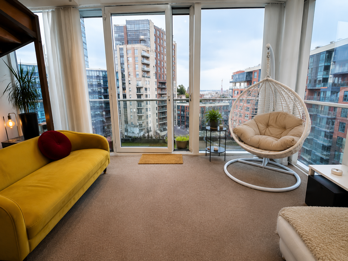 Modern En-Suite Room | 9 Min Walk to Royal Victoria DLR | E16